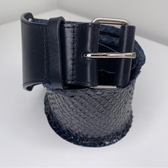 Diane von Furstenberg Black Snake Skin Belt - Picture 1 of 6